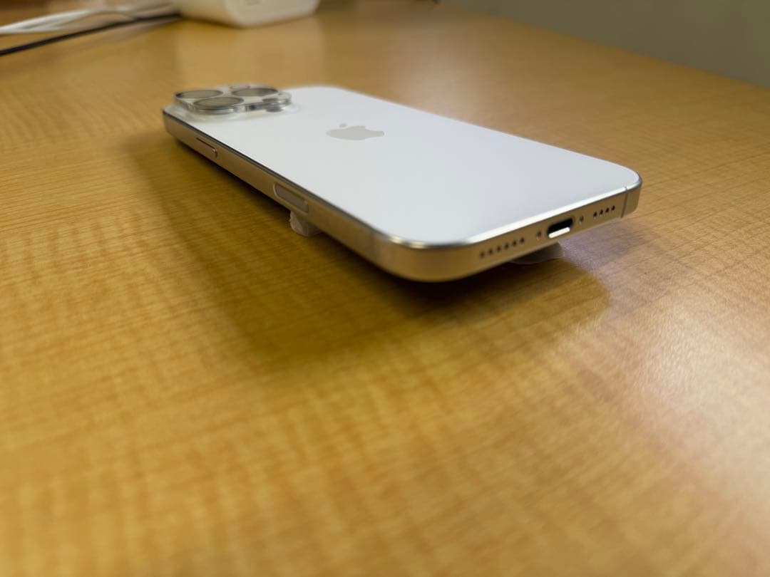 超美品！ iPhone 16 Pro MAX 256GB ホワイト