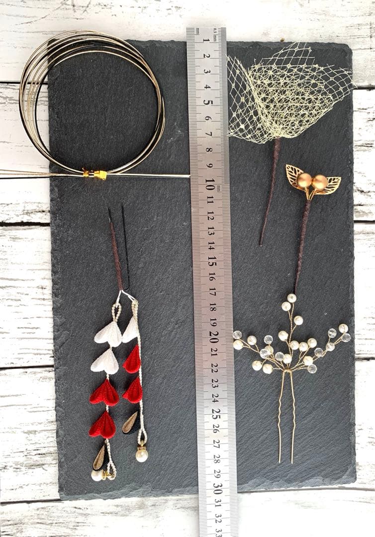 髪飾り315成人式　卒業式　袴　結婚式　七五三 つまみ細工　和装　クリップ