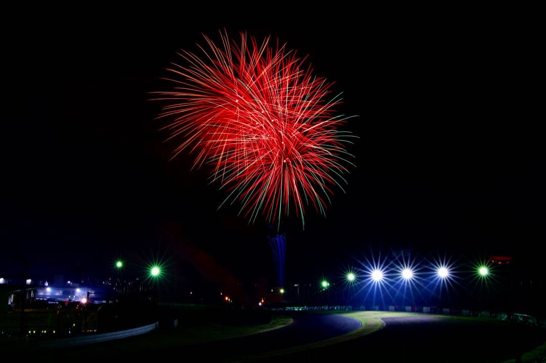 【保証付き美品‼️】NIKKOR Z 28-400mm f/4-8 VR