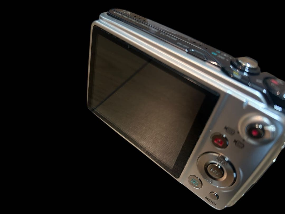 現状品　カシオ　デジタルカメラ　EX-FH100 付属品一部あり