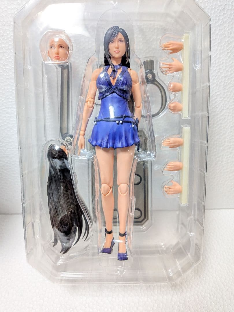 プレイアーツ改 ファイナルファンタジーⅦ ティファ・ロックハート ドレスver.
