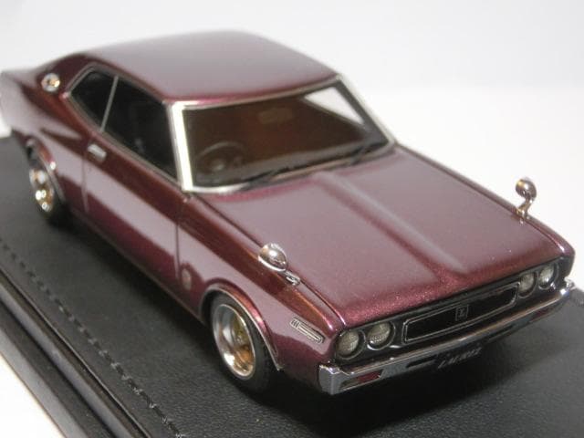 イグニッションモデル 1/43 IG1908 日産ローレル2000SGX紫 箱付