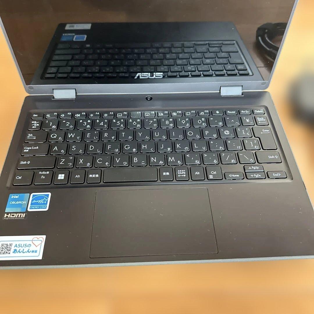ASUS BR1100FKA ノートパソコン