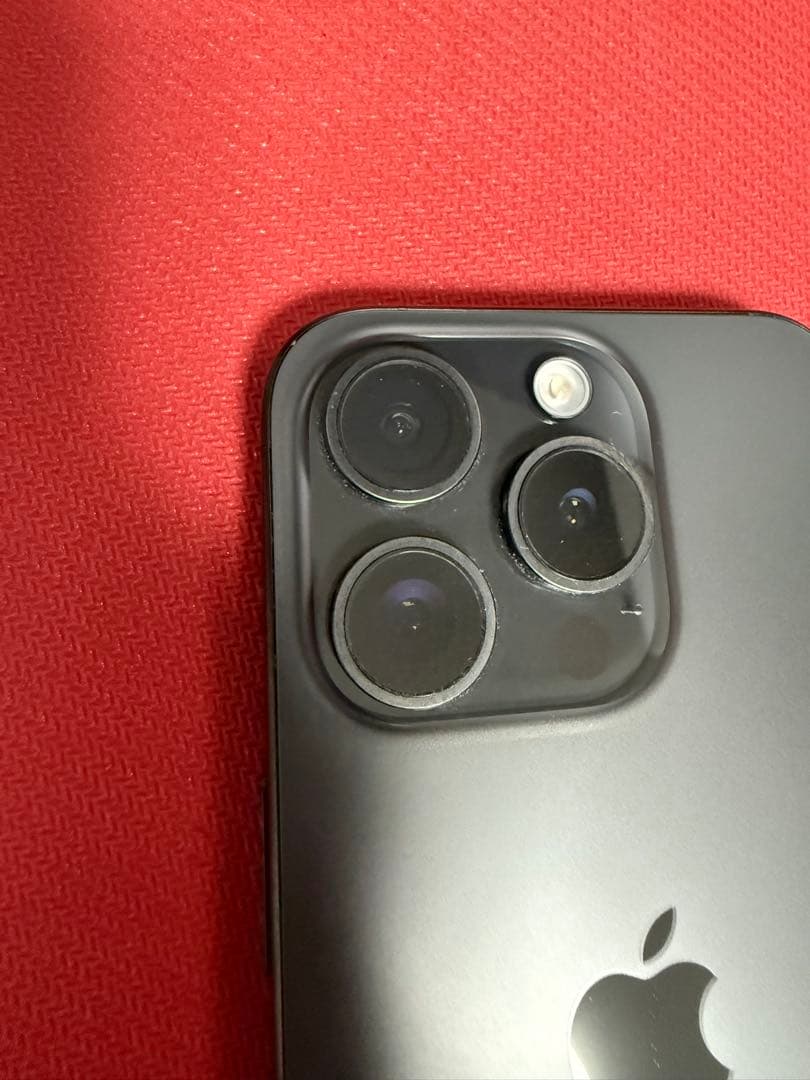 ジャンク iPhone 15 Pro 256GB スペースブラック 本体