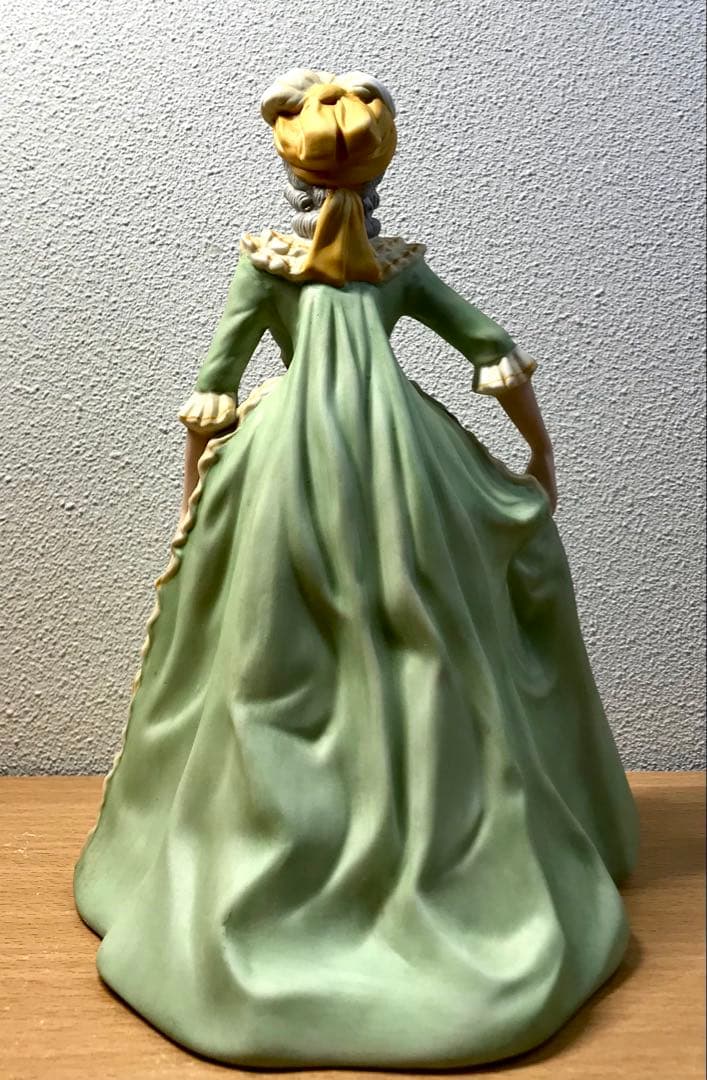 フランクリンポーセレン 陶器人形 王妃マリーアントワネット