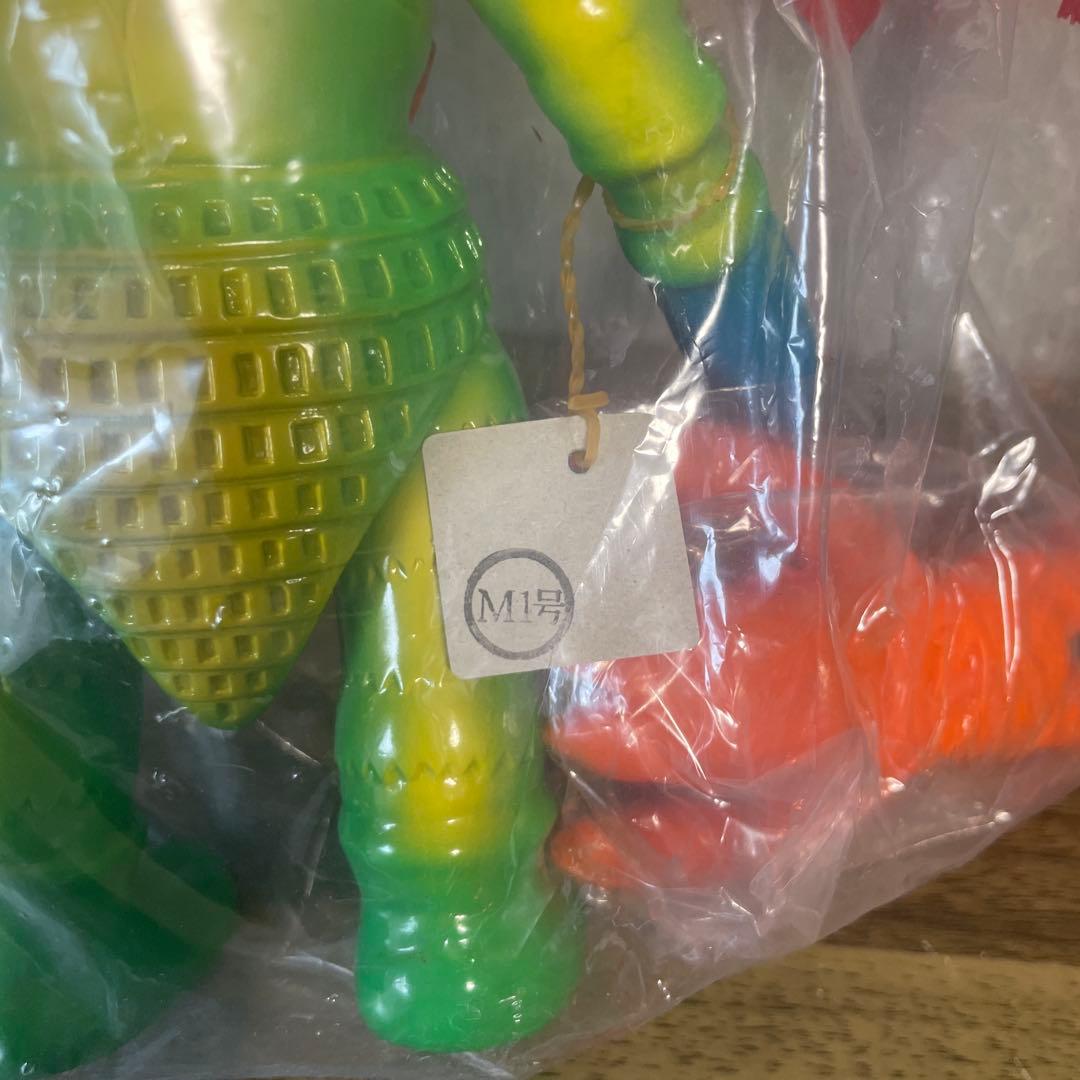 未開封品ハイパーホビー限定M1号 バルタン星人2代目 ミニバルタン付き円谷プロ