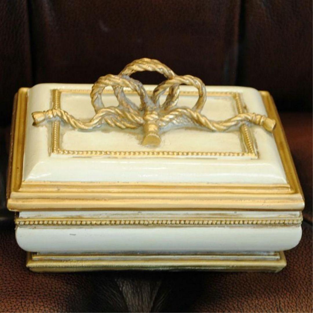 輸入雑貨　ゴールド　『リボンのジュエリーBOX』　収納箱　クラッシック　小物入れ
