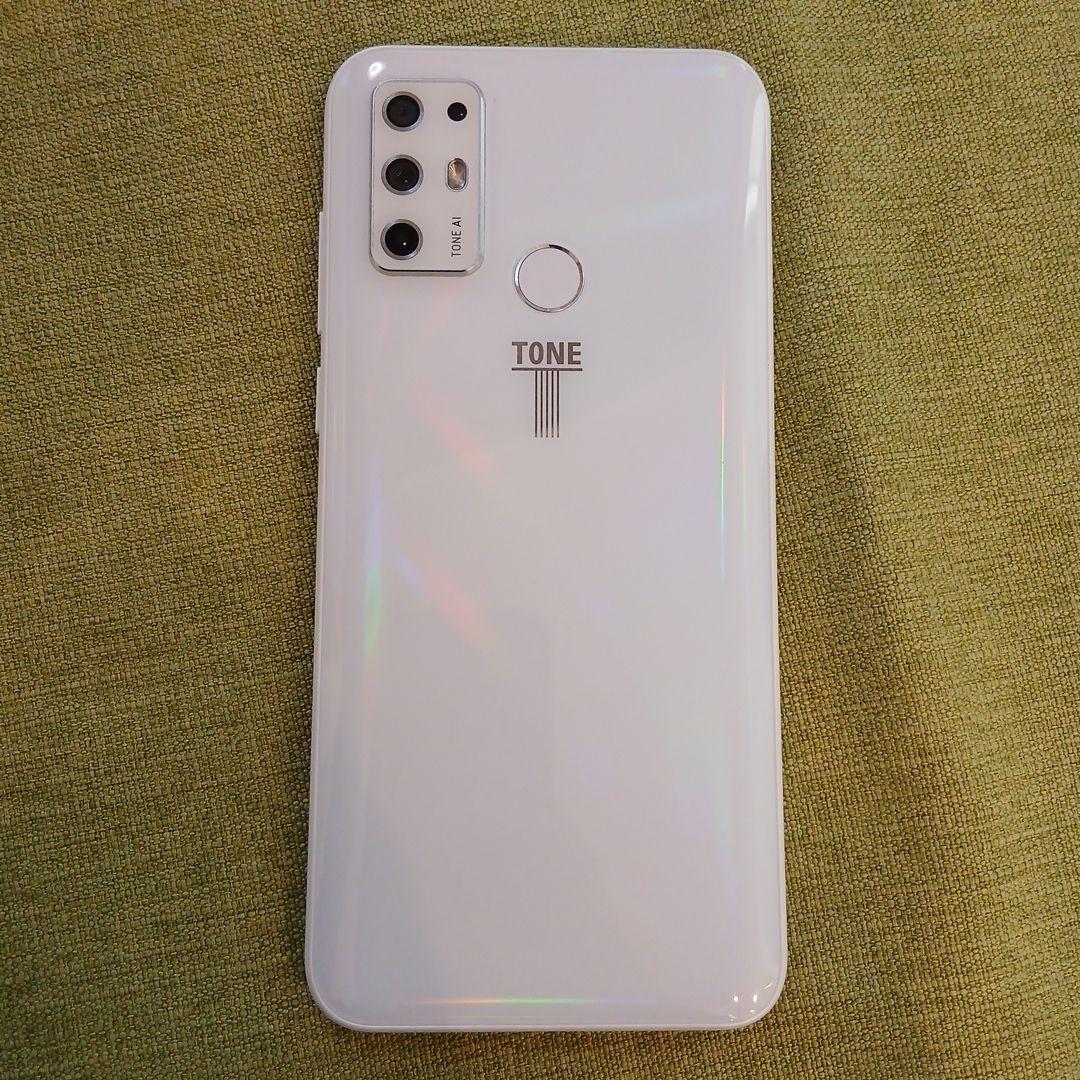 TONE e21 スマートフォン ホワイト 本体 ケース付き