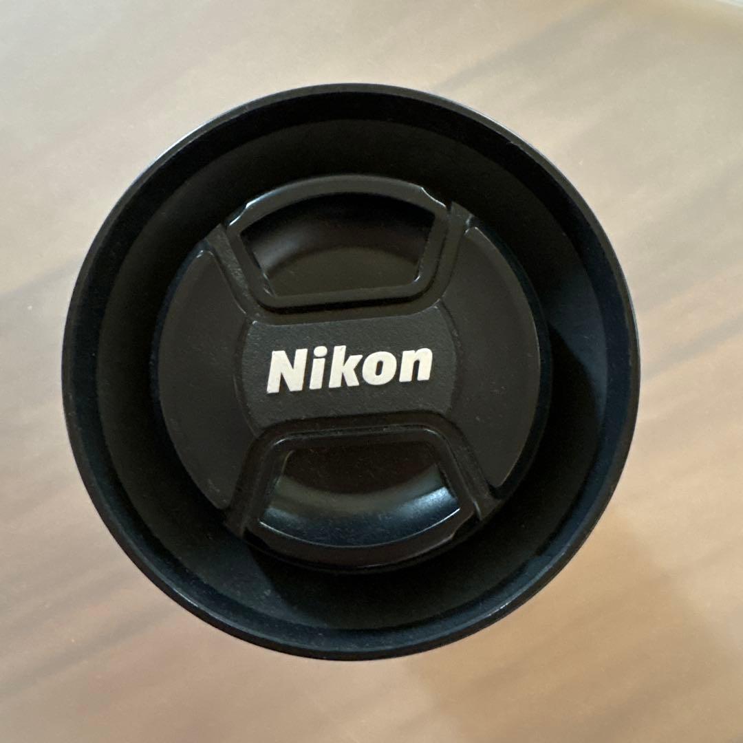 Nikon AF NIKKOR 20mm 1:2.8 D HB-4 フード付き