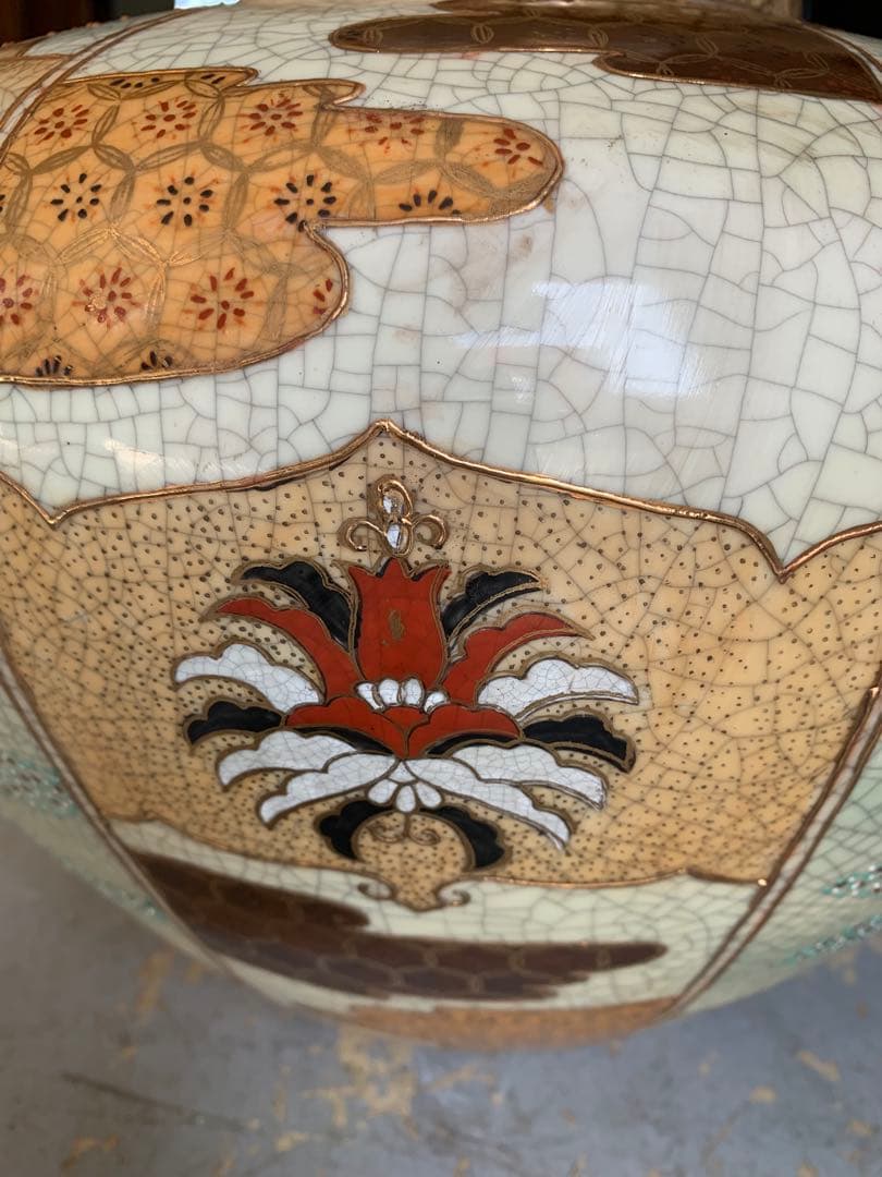 香炉風　蓋付き壺 金襴手・獅子蓋壺 飾り壺