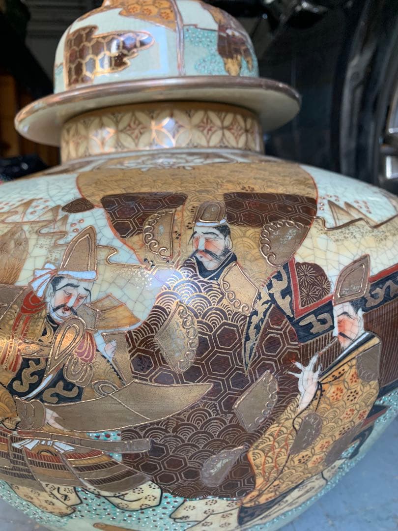 香炉風　蓋付き壺 金襴手・獅子蓋壺 飾り壺