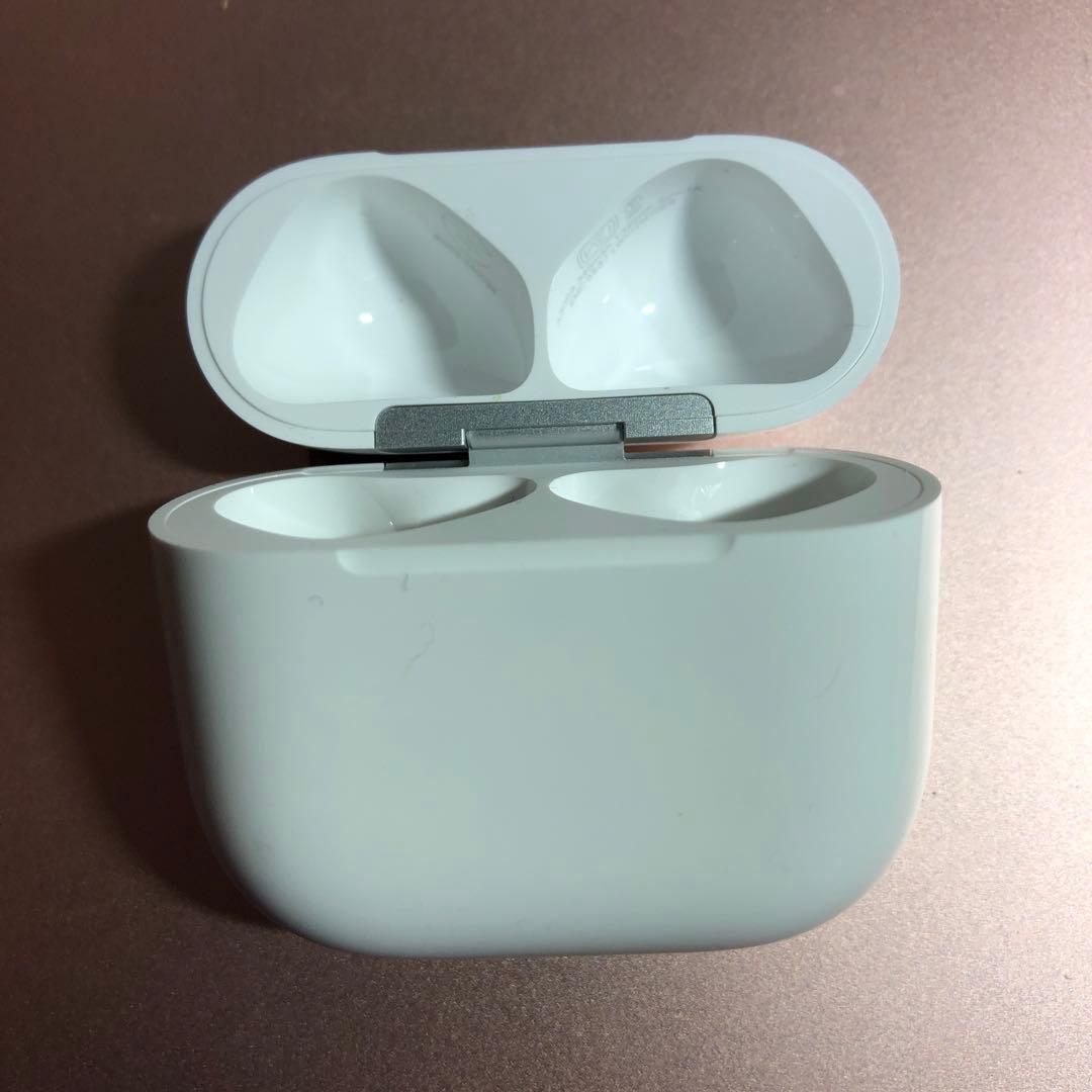 Apple AirPods 第4世代　A3059 ANC 充電ケース