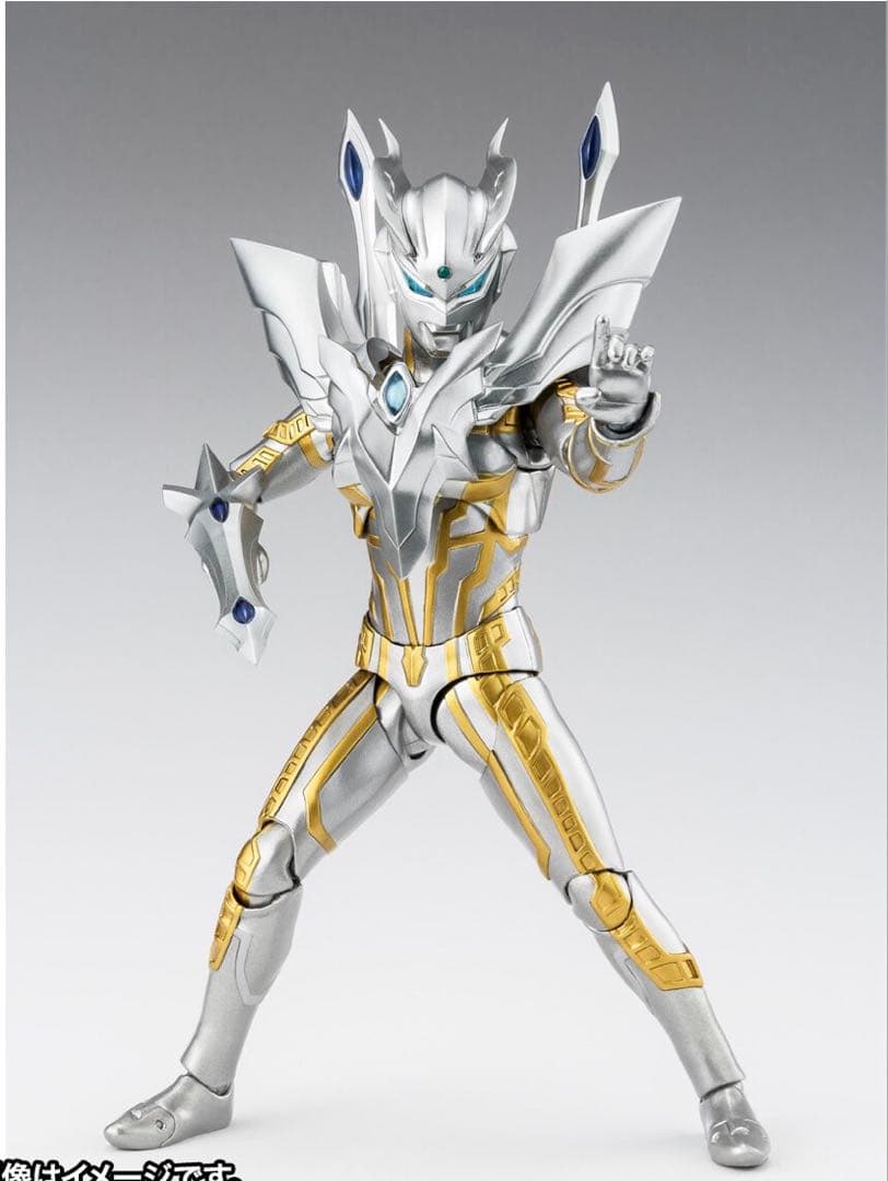 新品未開封・輸送箱未開封 アルティメットシャイニングウルトラマンZERO