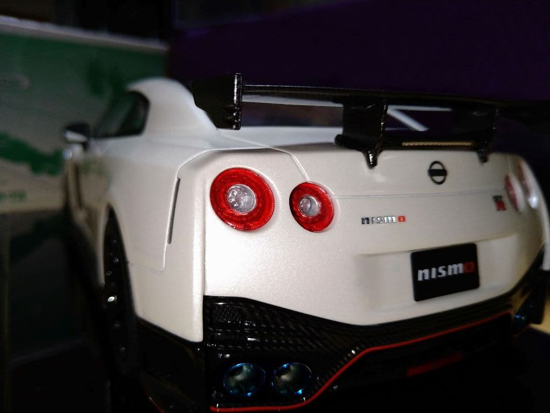 京商サムライSAMURAI 1/18NISSAN GT-R NISMO 2020
