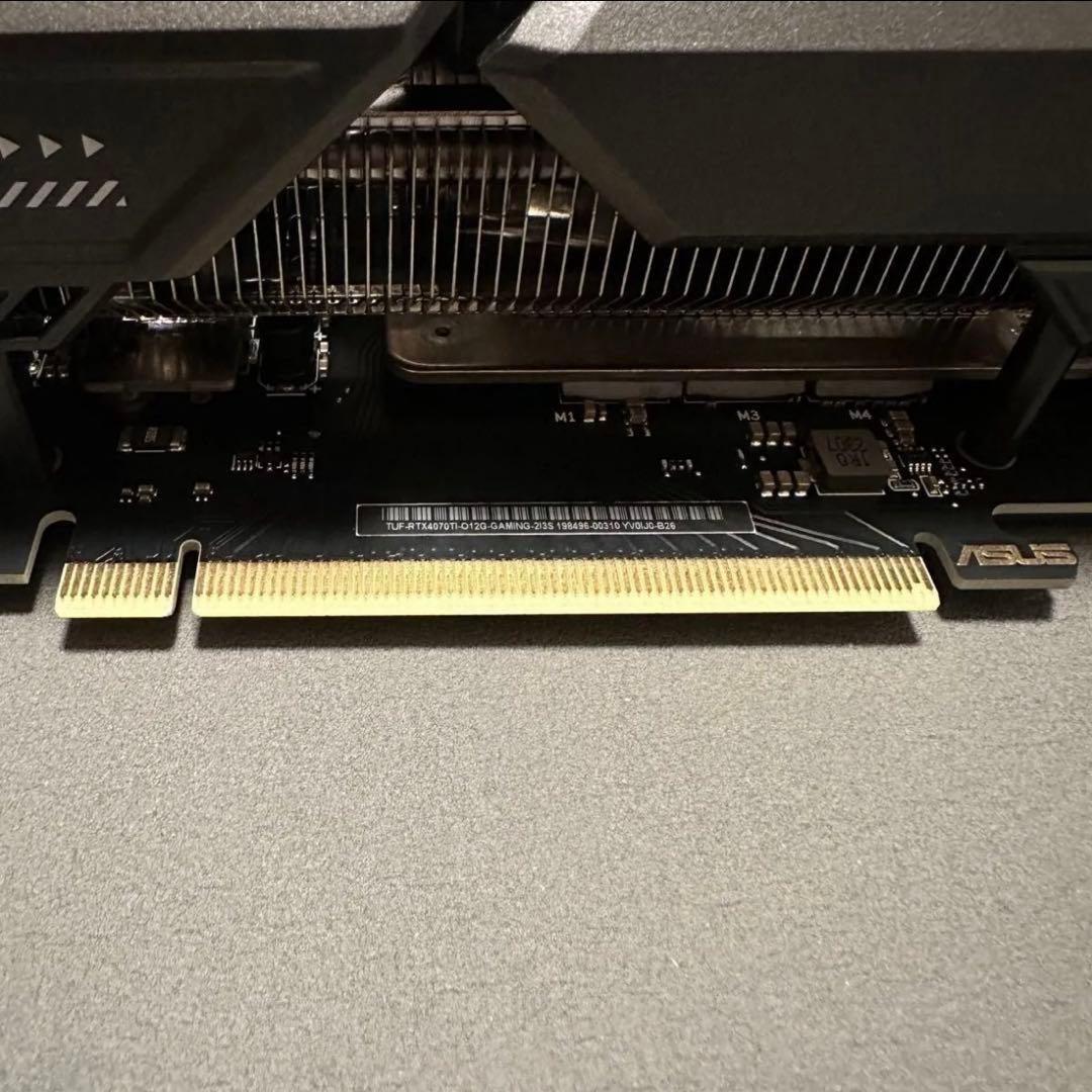 グラフィックボード・グラボ・ビデオカード ASUS TUF NVIDIA GeForce RTX 4070 Ti OC