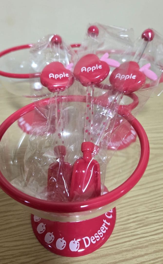 昭和レトロ　デザートカップ３個 スプーン付　ファンシー Hakko 　当時物