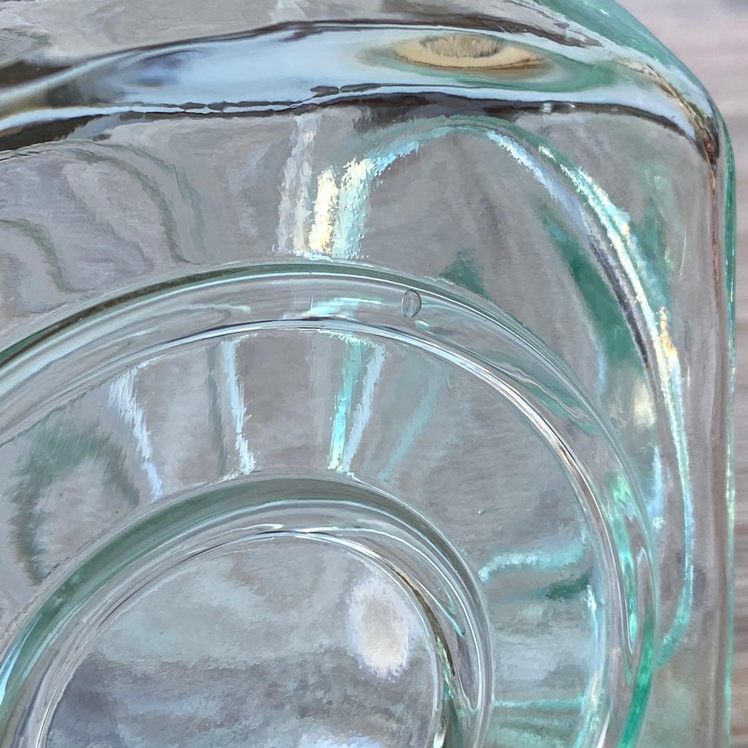 ガラス瓶　キャニスター　イタリア製　ヴィンテージ　大きめ　グリーン