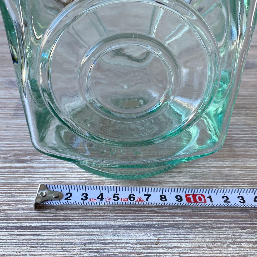 ガラス瓶　キャニスター　イタリア製　ヴィンテージ　大きめ　グリーン