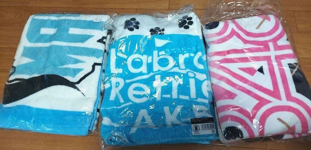 AKB48グループCD枚　DVD枚グッズ、タオル、ティシャツ　まとめ買い　セット