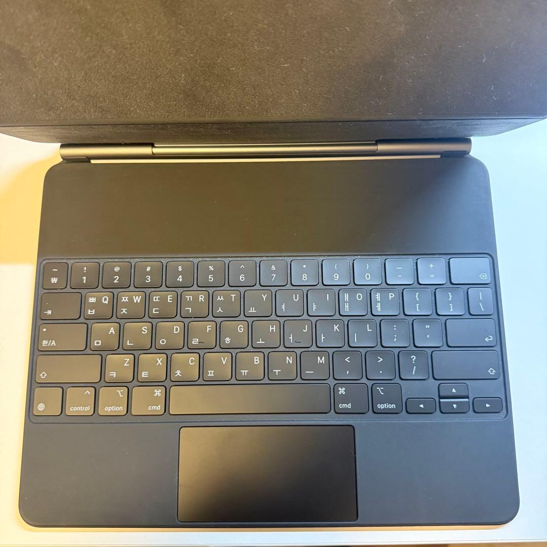 iPad Air 13 Apple純正 Magic Keyboard 韓国語配列