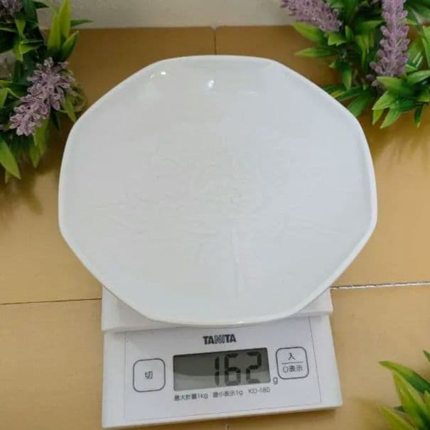 中村清六作　白磁手彫り牡丹絵六角皿佐賀県重要無形文化財](5客)　未使用