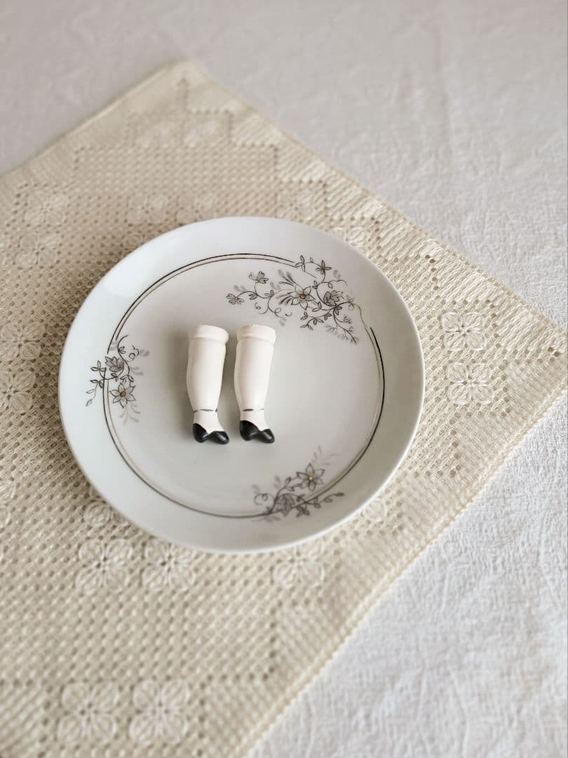 * old arabia ❀ モノトーンと金彩の 15.5 plate SET