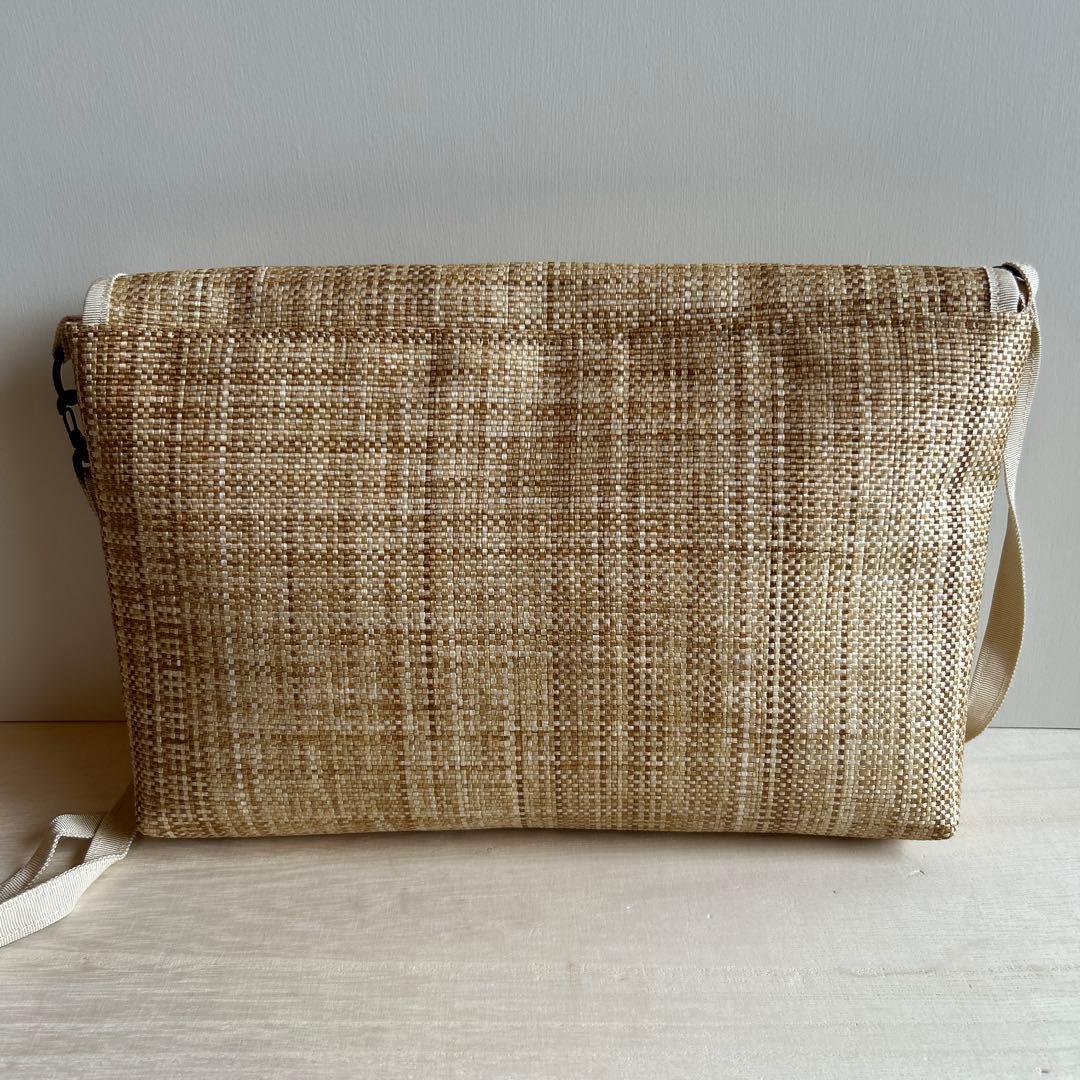 ネセセア nesessaire クラッチバック　ショルダーバッグ