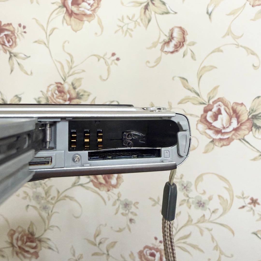 CASIO カシオ EXLIM EX-Z1200 デジカメ コンデジ シルバー