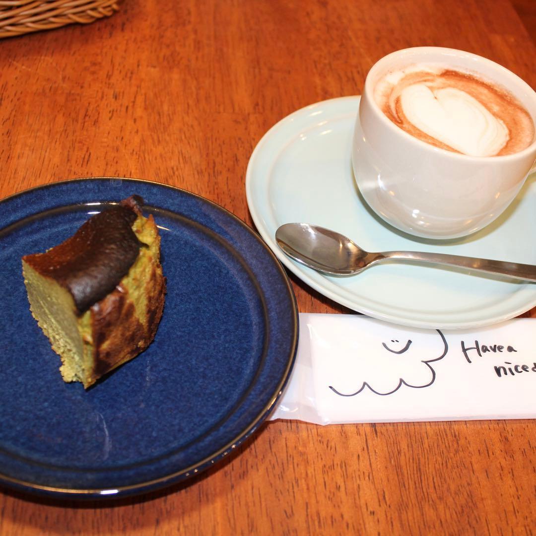 ✨美品✨フルHDムービー機能搭載 ✨Canon Kiss X70✨シングルレンズ