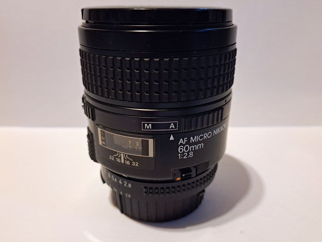 NIKON D300+MBD10+レンズ2本セット売り