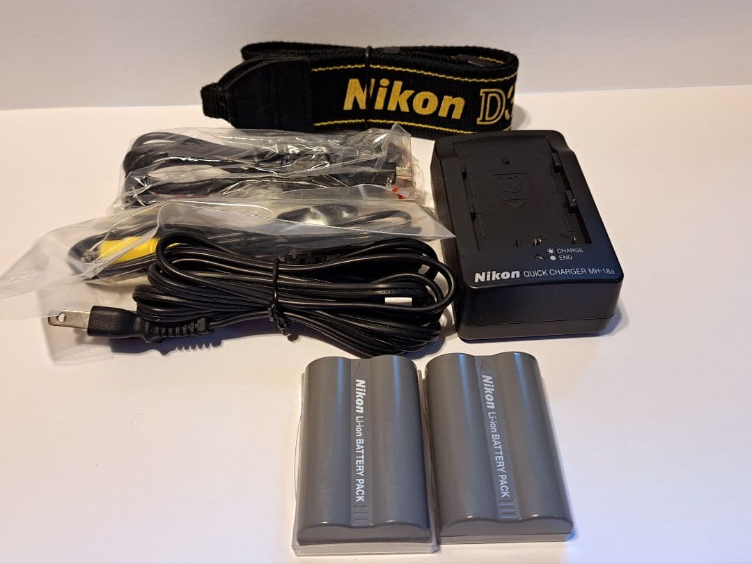 NIKON D300+MBD10+レンズ2本セット売り