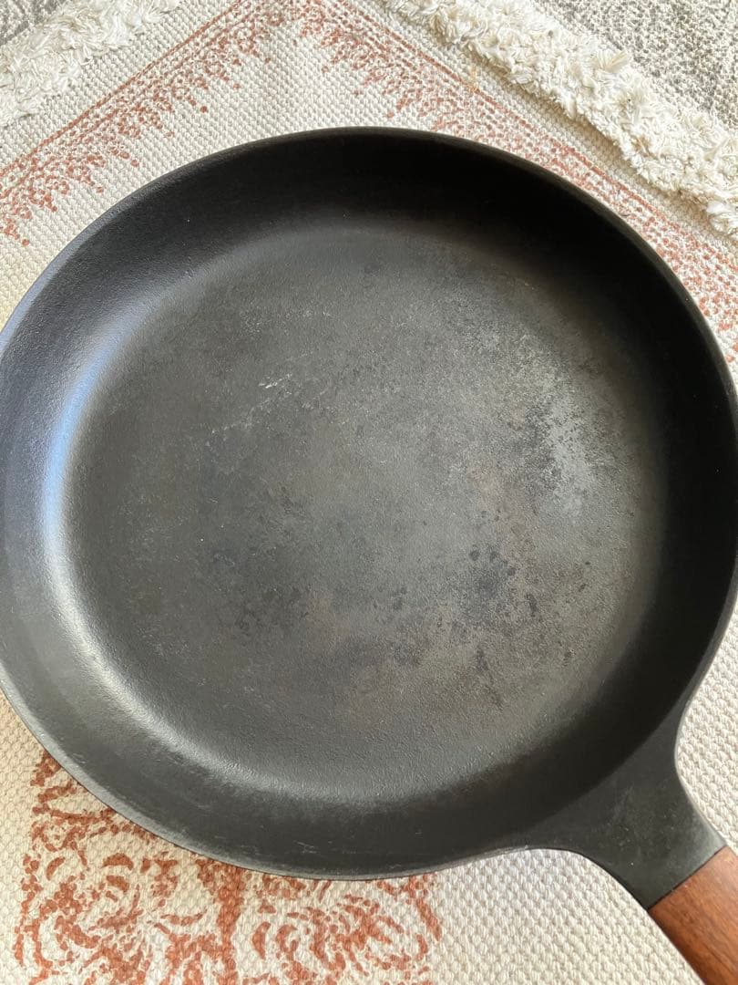 VERMICULAR FRYING PAN 28cm 蓋　レシピ本　付き