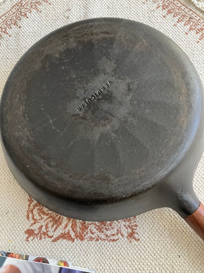 VERMICULAR FRYING PAN 28cm 蓋　レシピ本　付き