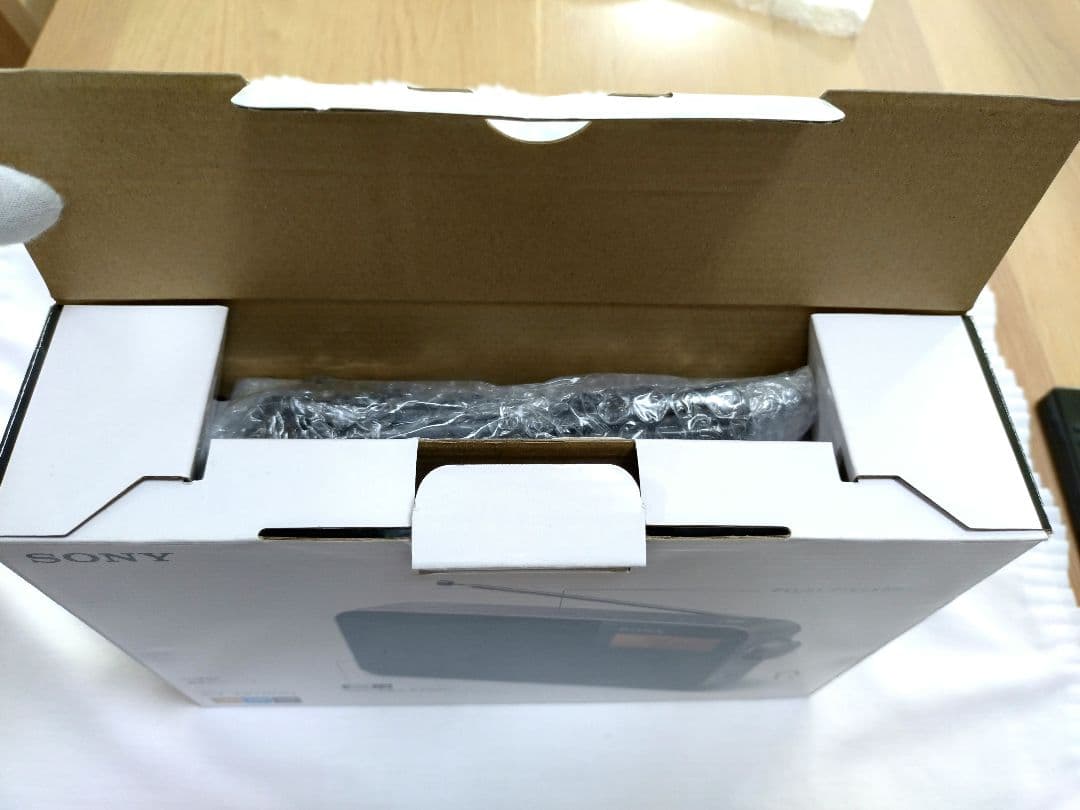 【美品】SONY ICF−M780N PLLシンセサイザー乾電池・イヤホン付