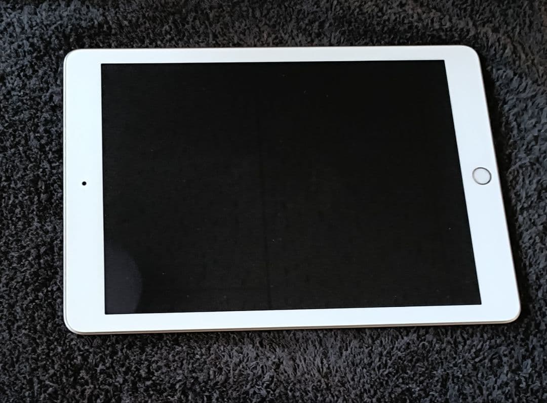 【期間限定】iPad 第5世代 128GB Wi-Fi ゴールド