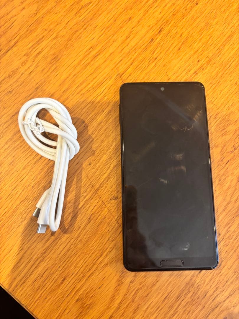 スマートフォン本体 ブラック