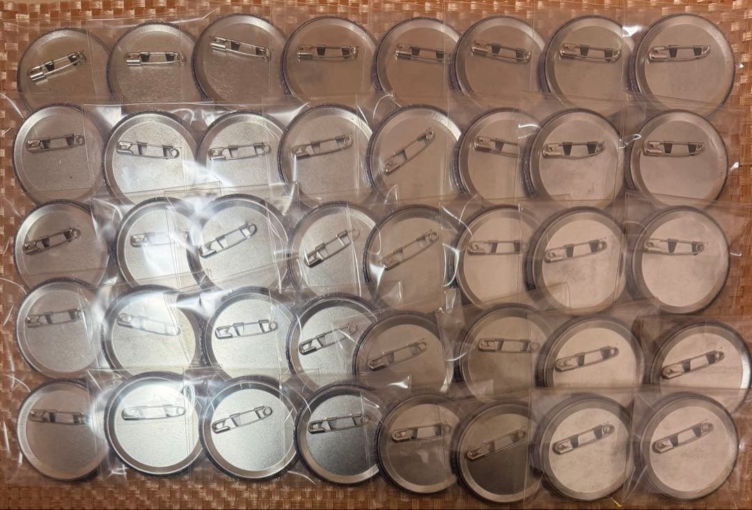 第五人格 設定画 ミュージアム 缶バッジ UR 納棺師 纏め売り 40点