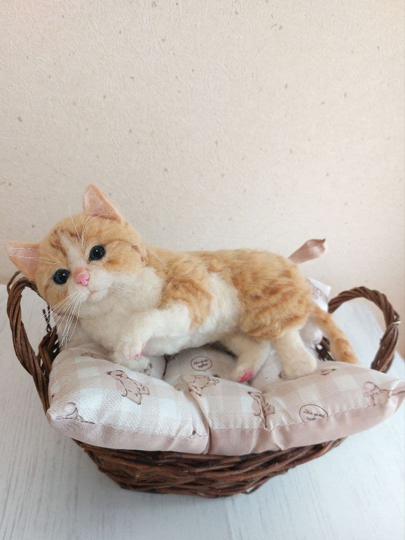 羊毛フェルト　子猫(茶トラ白)