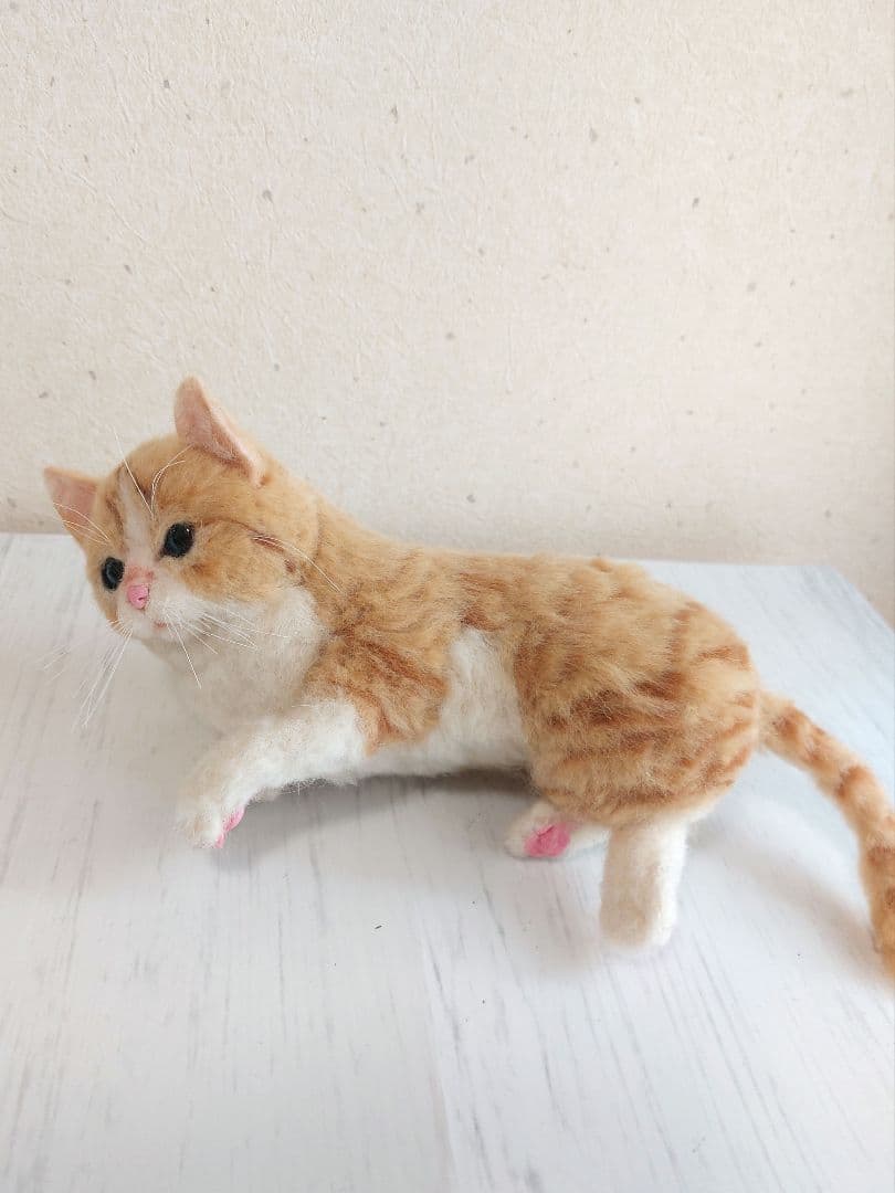 羊毛フェルト　子猫(茶トラ白)