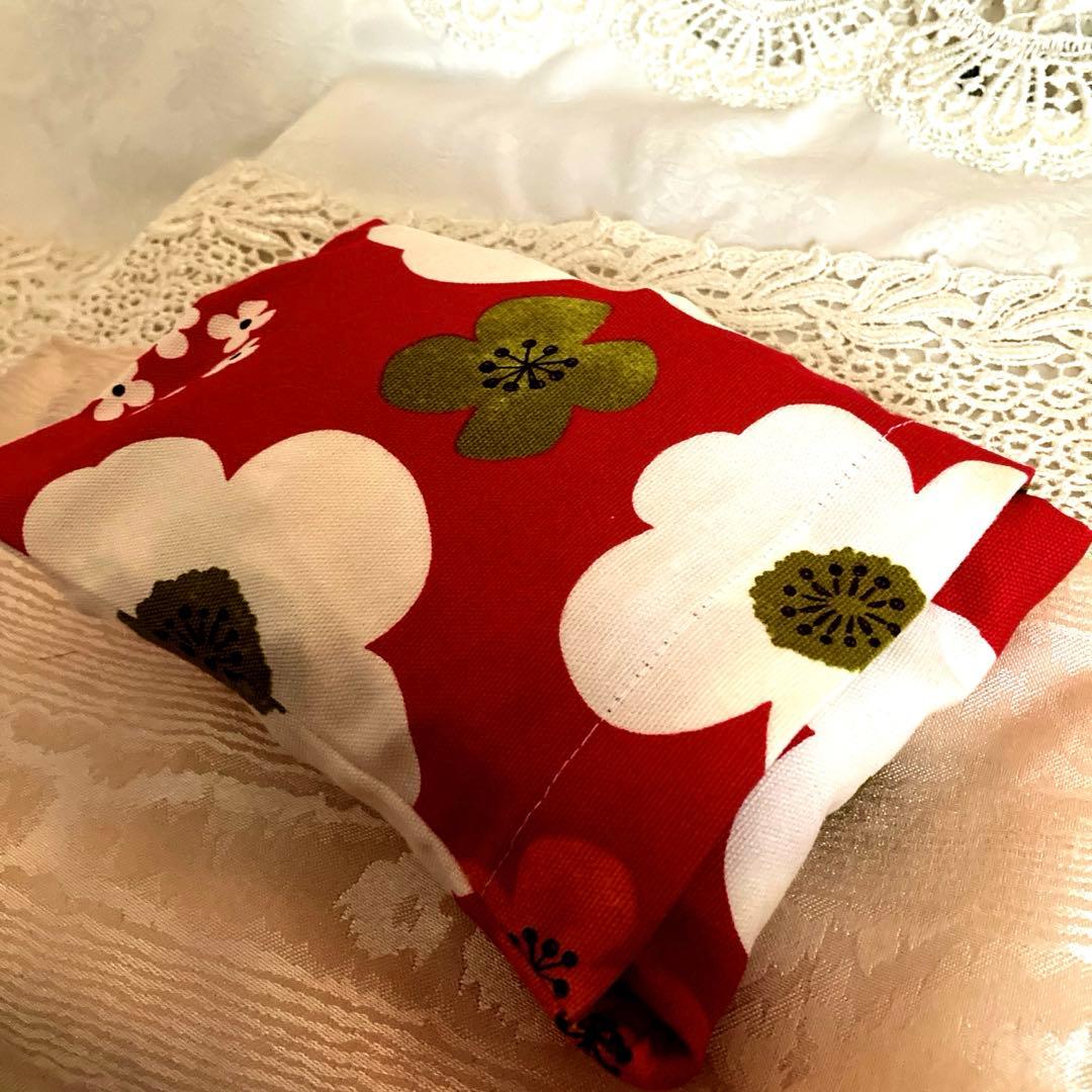 エコバッグ　赤いセーターのパピヨンちゃん