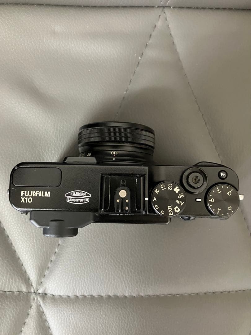 【FUJIFILM 】フジフィルム X10