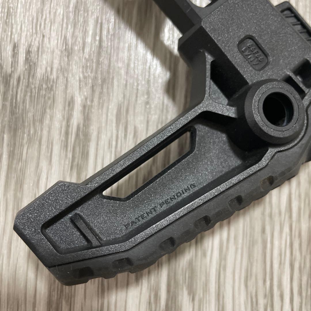 実物 STRIKE INDUSTRIES フォールディングストック ストライク