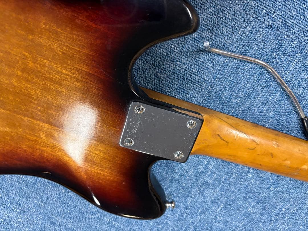 Guyatone LG-65T ビザール　エレキギター