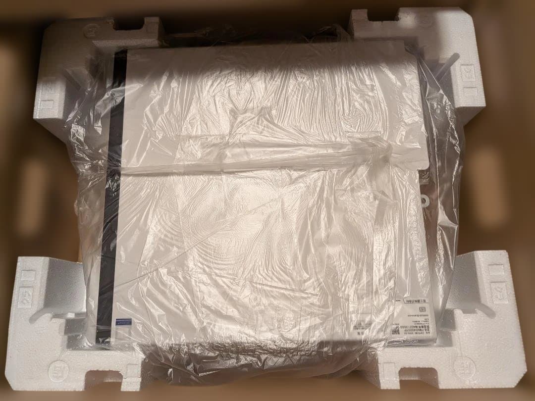 【新品未使用】Fujitsu ESPRIMO D588/CX　本体と付属品
