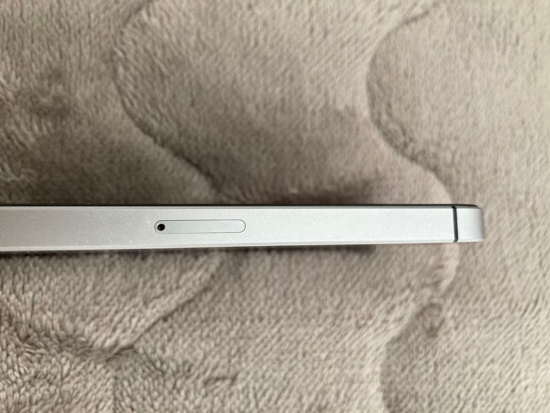 SIMフリー iPhone SE 第1世代 32GB