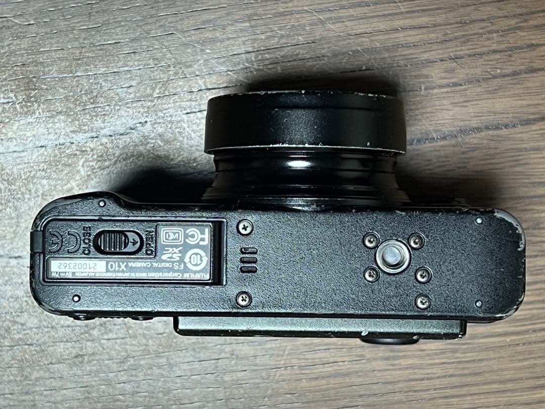 Fujifilm X10 コンパクトデジタルカメラ　富士フイルム　ジャンク