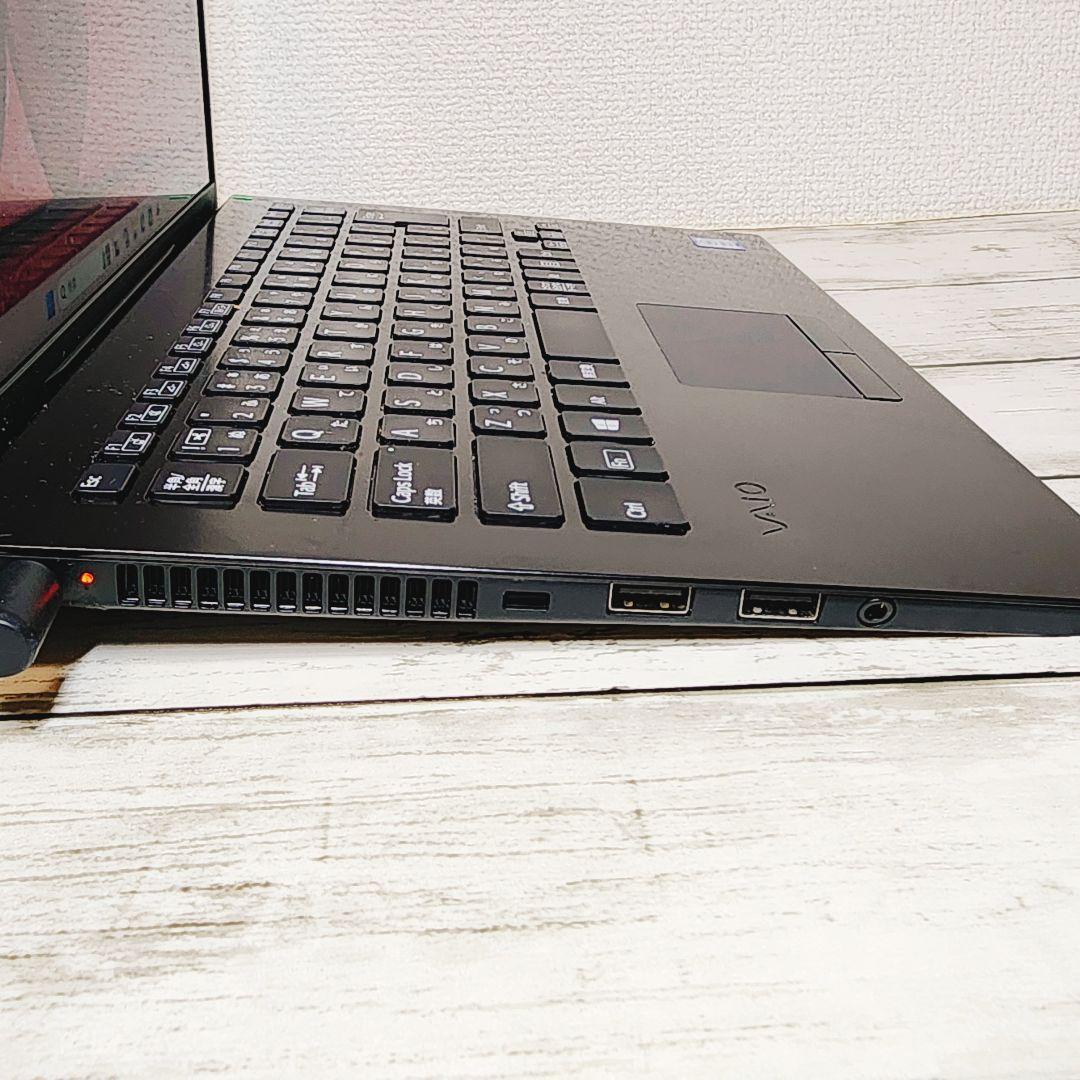 1台限り！VAIO 第8世代Corei3 薄型コンパクトノートパソコン SSD