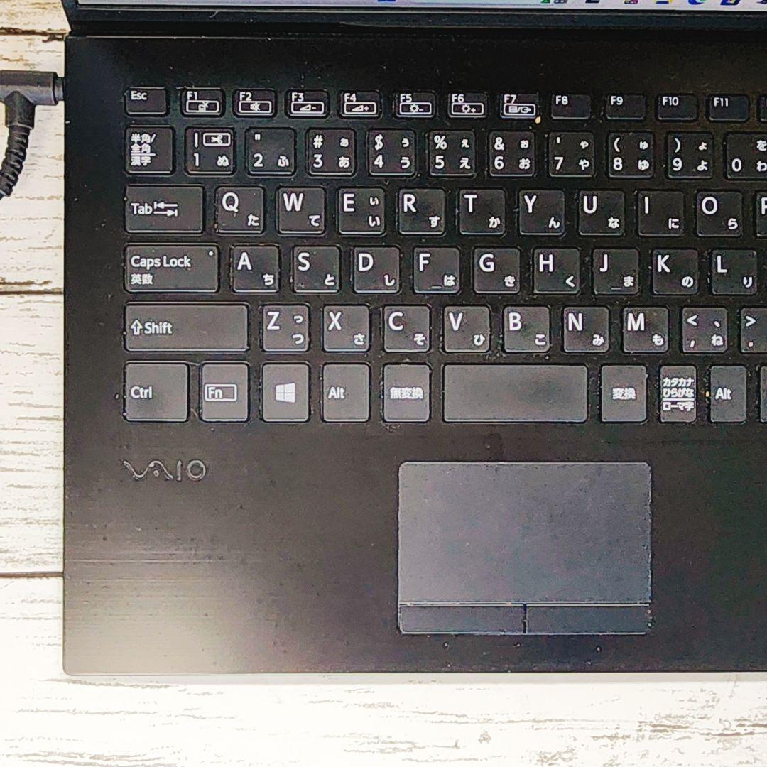 1台限り！VAIO 第8世代Corei3 薄型コンパクトノートパソコン SSD