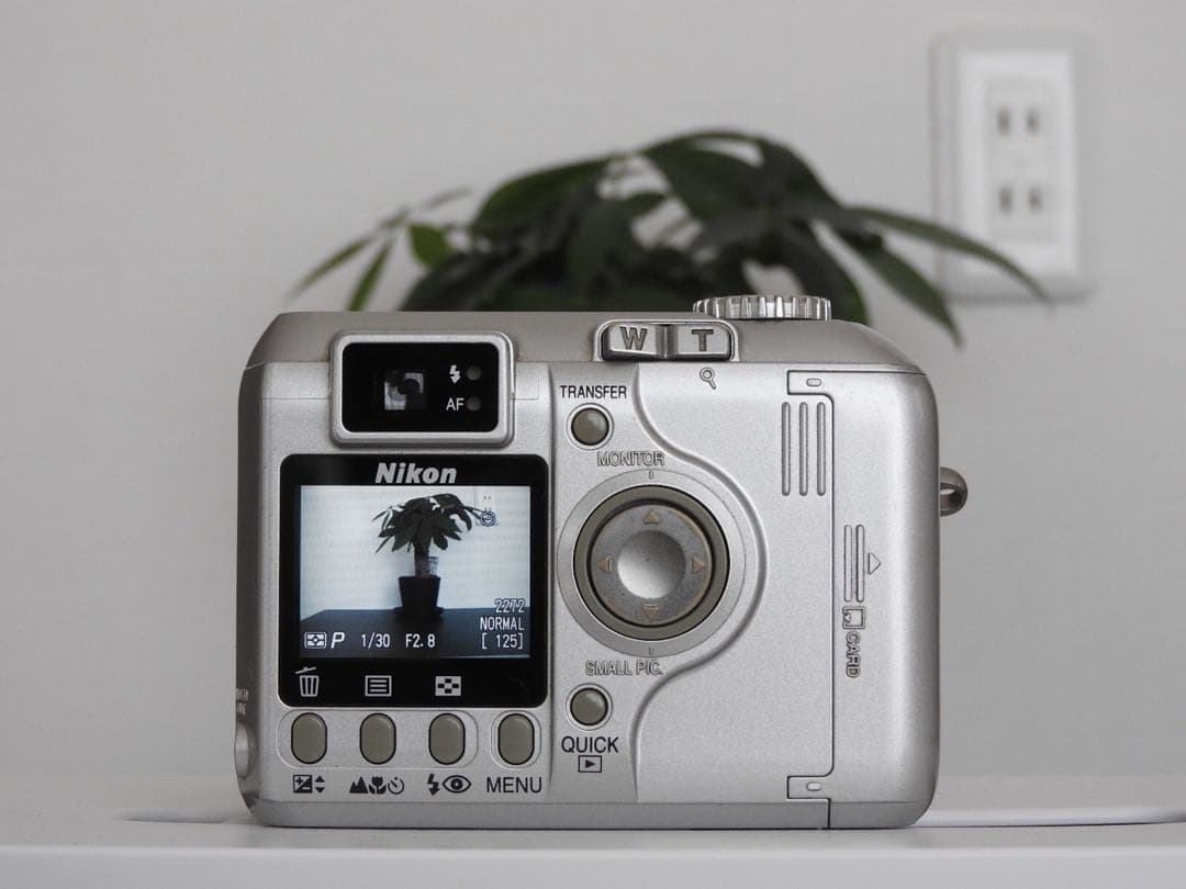 Nikon COOLPIX 4300 シルバー ニコン コンパクトデジタルカメラ