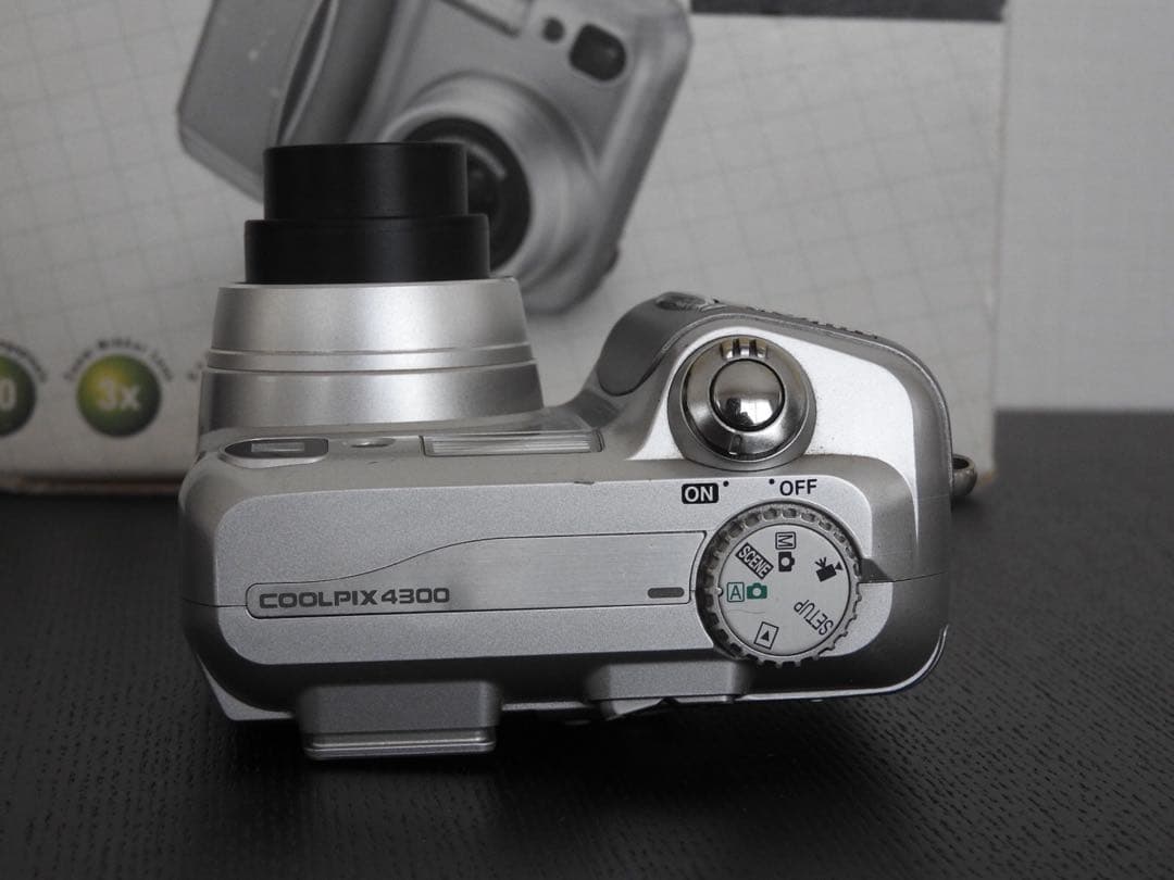 Nikon COOLPIX 4300 シルバー ニコン コンパクトデジタルカメラ